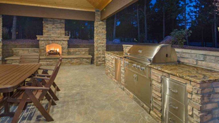 The Value of an Outdoor Kitchen